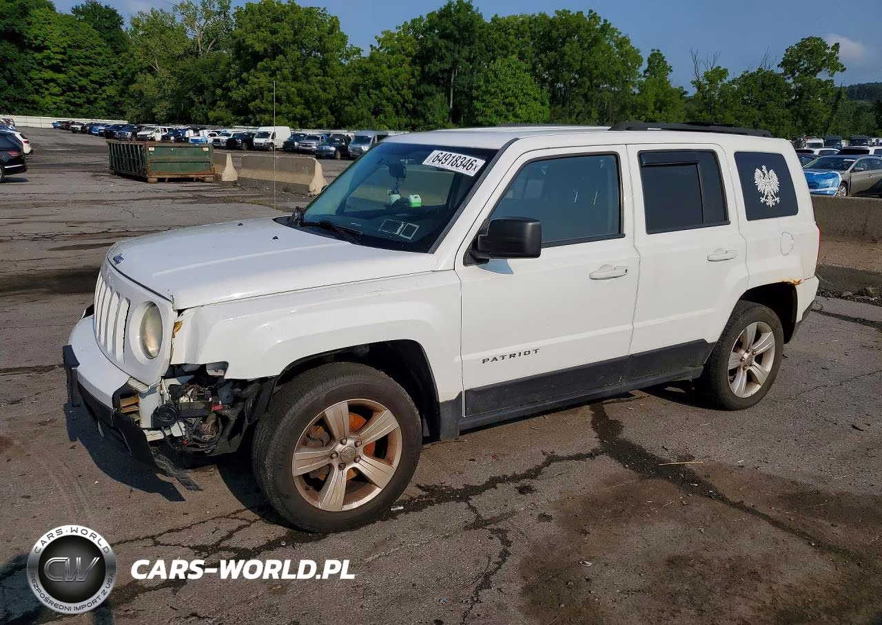 2013 Jeep Patriot Latitude – zdjęcie 1 z 13