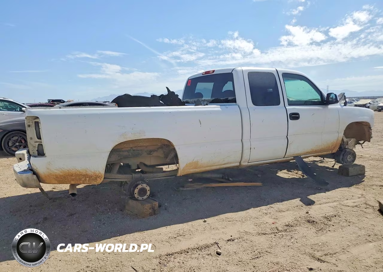2000 Chevrolet Silverado C2500 VIN:1GCGC29U3YE320564 - 3
