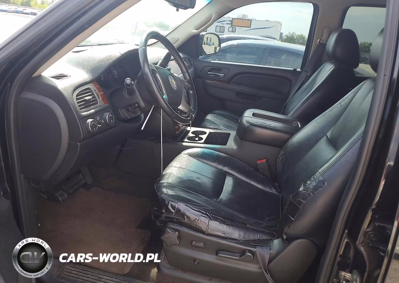 2011 Chevrolet Suburban K1500 Ls VIN:1GNSKHE32BR123227 - 7