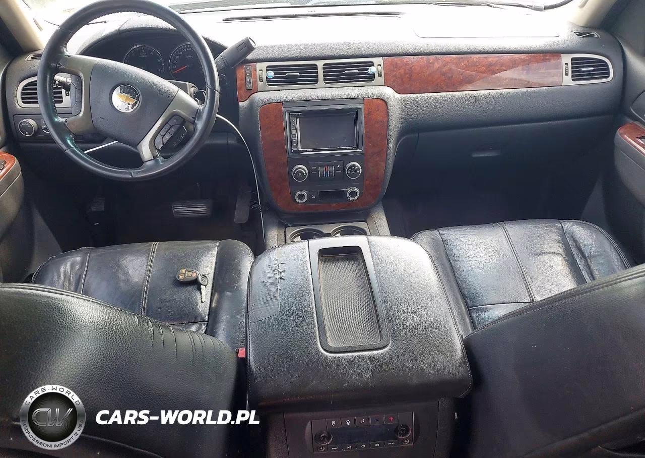 2011 Chevrolet Suburban K1500 Ls VIN:1GNSKHE32BR123227 - 8