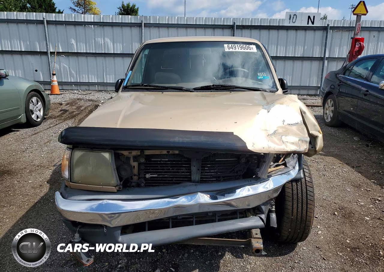 1999 Toyota Tacoma Base VIN:4TAVL52N6XZ417062 - 5