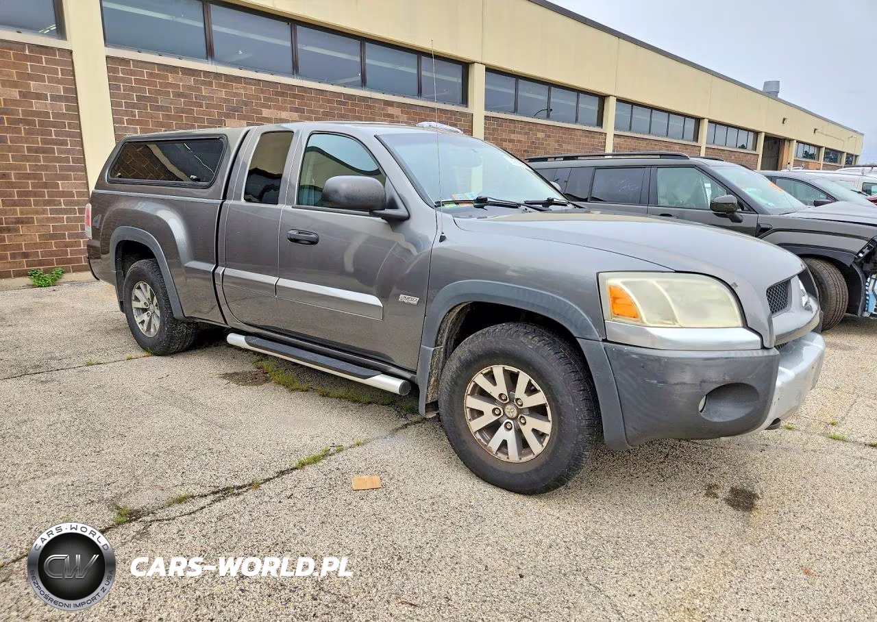 2006 Mitsubishi Raider Durocross VIN:1Z7HT32N66S540717 - 4