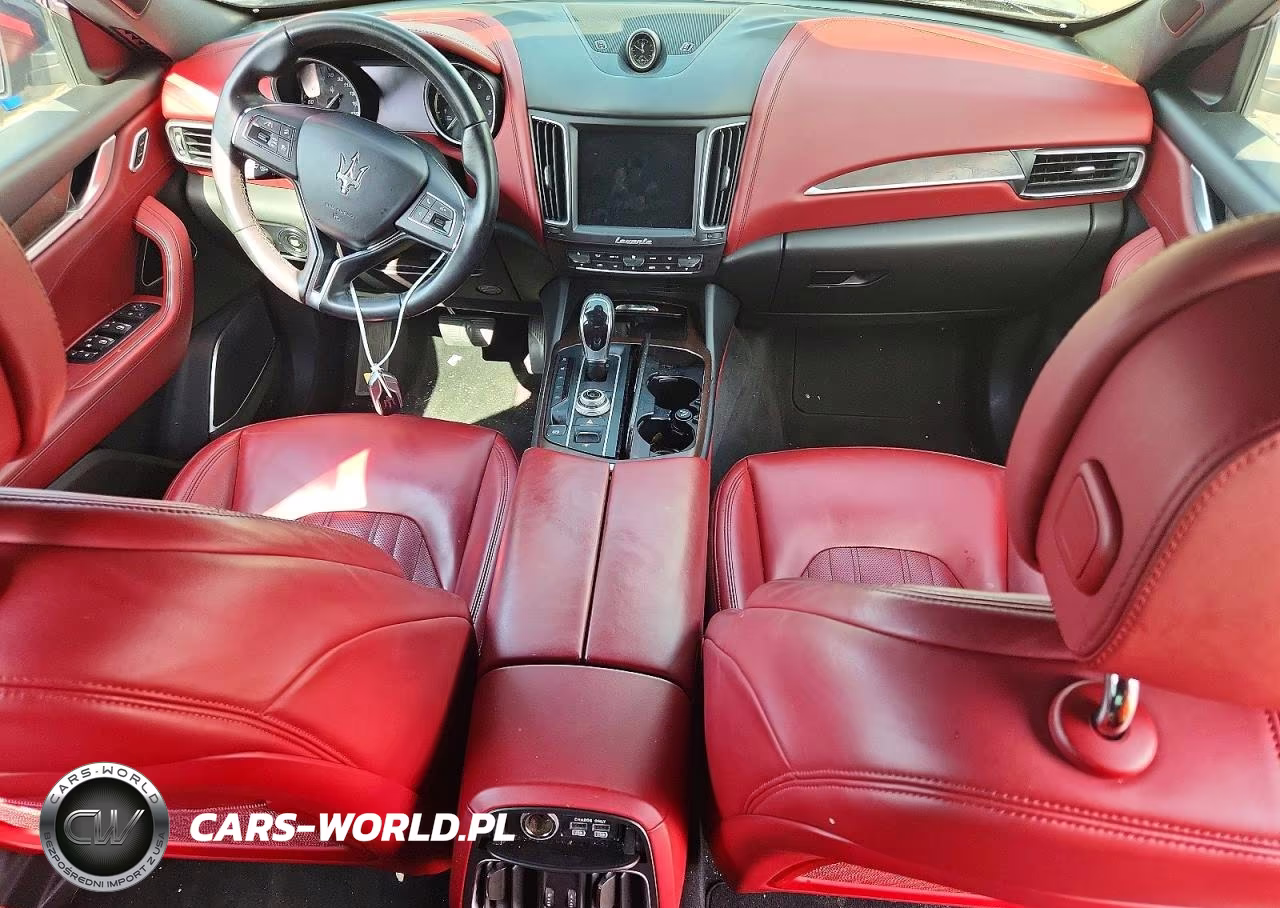 2017 Maserati Levante Luxury VIN:ZN661XUL9HX233266 - 8
