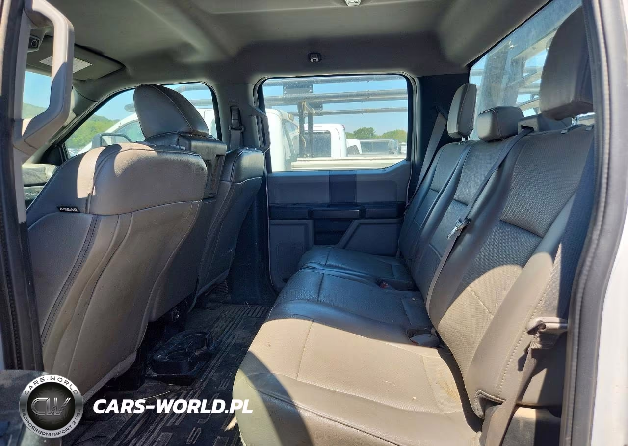 2019 Ford F350 Super Duty VIN:1FD8W3HT7KEG56943 - 10