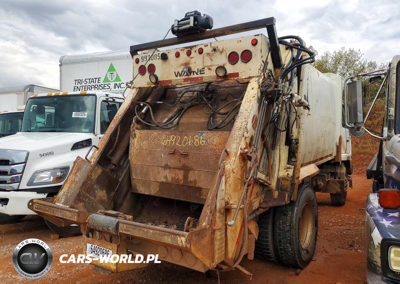 1999 Ud Ud2300 Refuse Truck VIN:JNALC43H4XGN50061 - 3