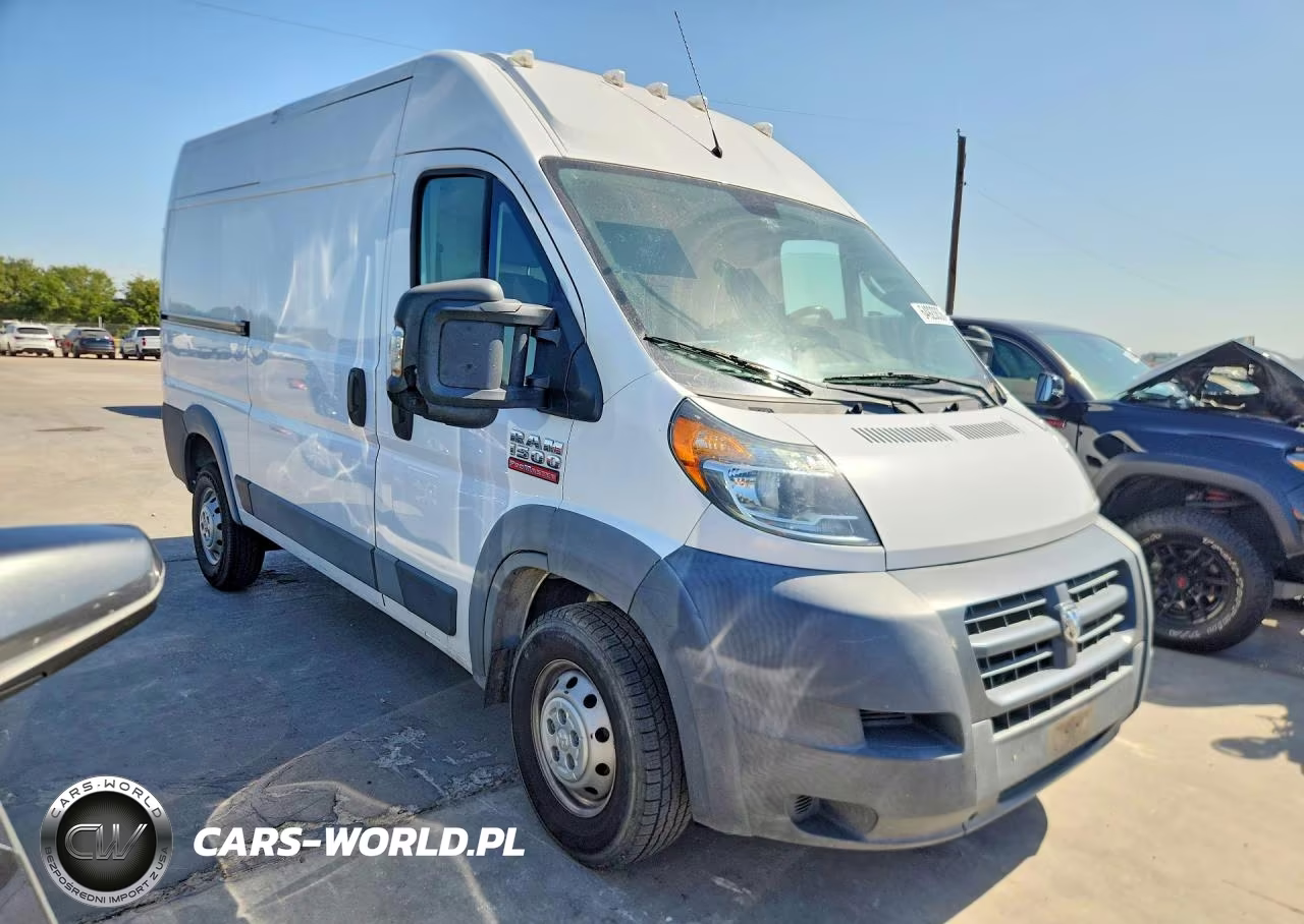 2018 Ram Promaster 1500 Delivery Van VIN:3C6TRVBG0JE149471 - 4
