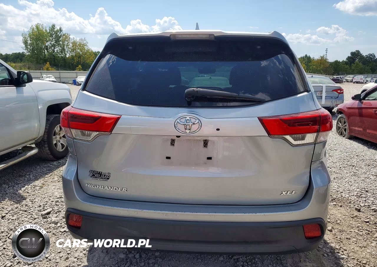 2017 Toyota Highlander Xle VIN:5TDKZRFH6HS223751 - 6