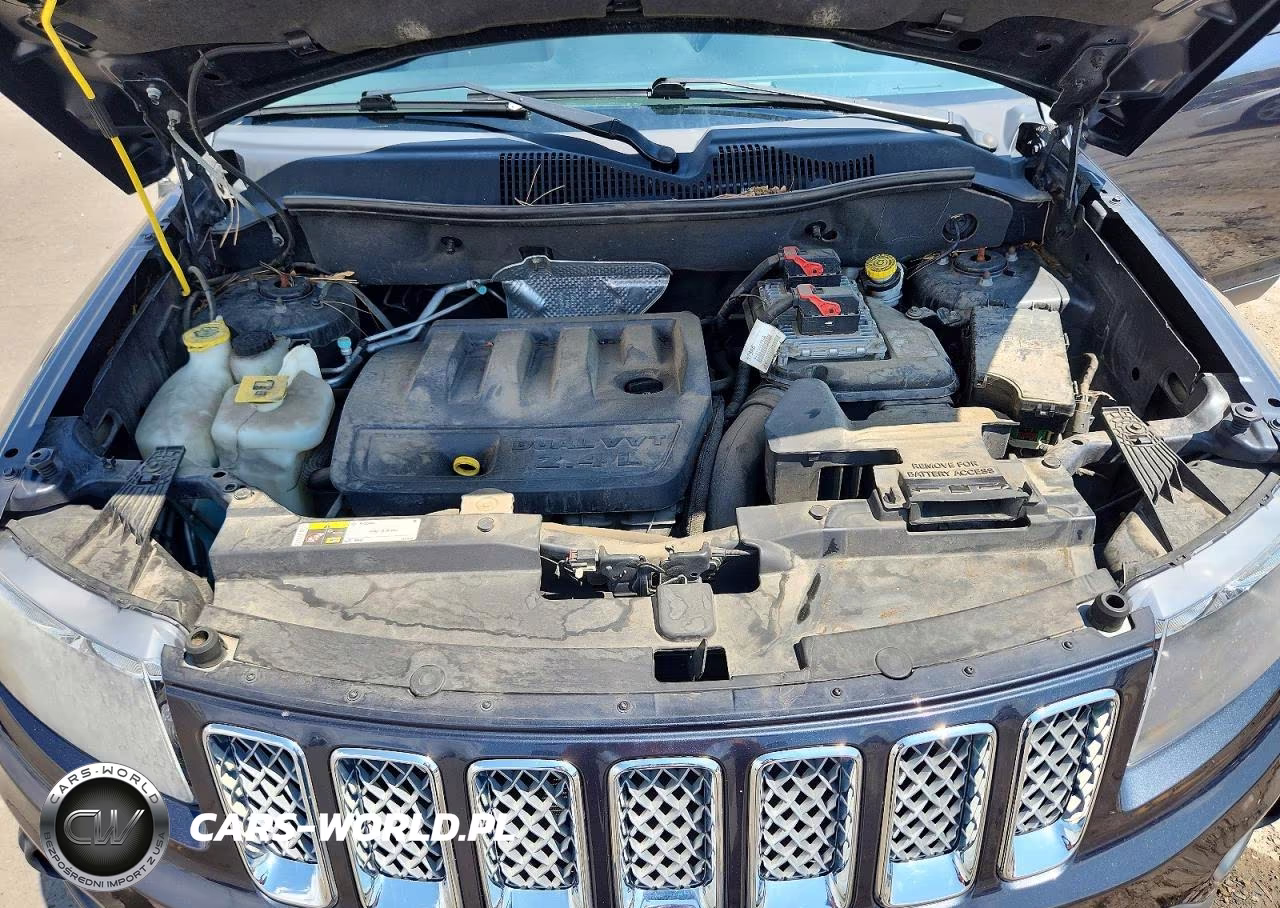 2014 Jeep Compass Latitude VIN:1C4NJDEB7ED831063 - 12