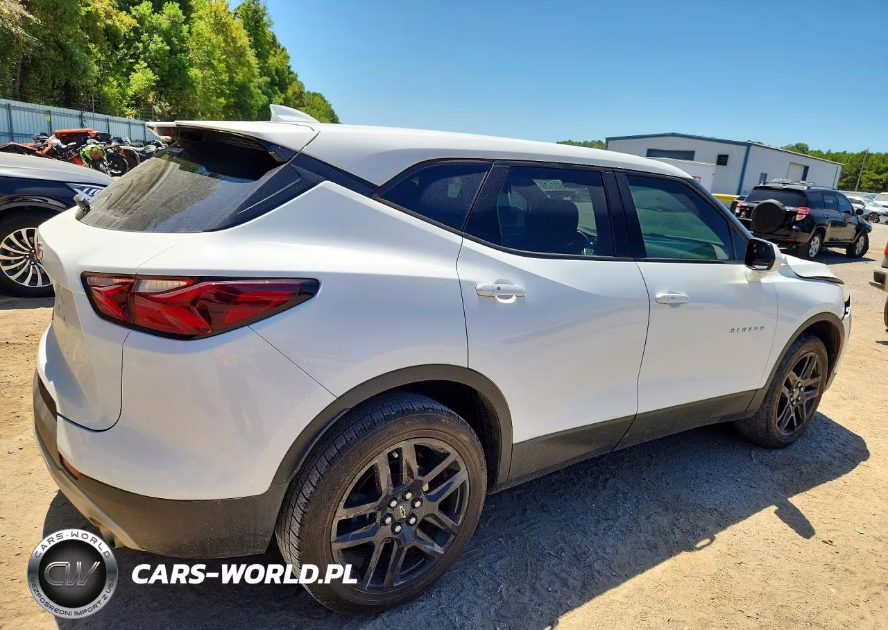 2022 Chevrolet Blazer 2Lt VIN:3GNKBCR41NS122948 - 3