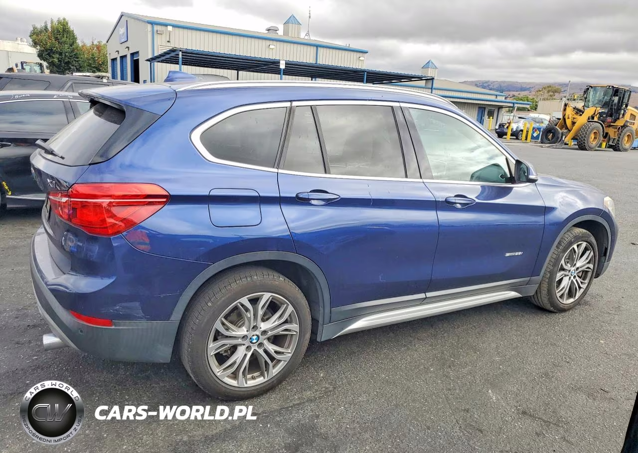 2017 BMW X1 Sdrive28I VIN:WBXHU7C31H5H35208 - 3
