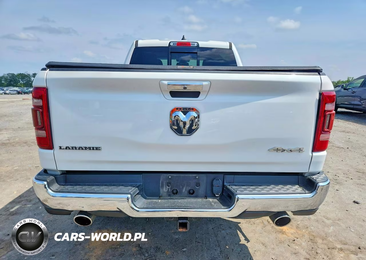 2019 Ram 1500 Laramie VIN:1C6SRFDT4KN525811 - 6