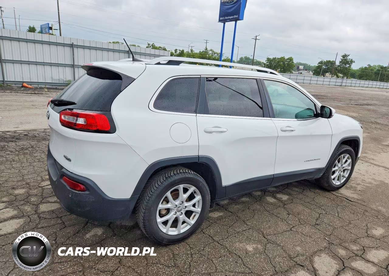 2017 Jeep Cherokee Latitude VIN:1C4PJLCB1HW549533 - 3