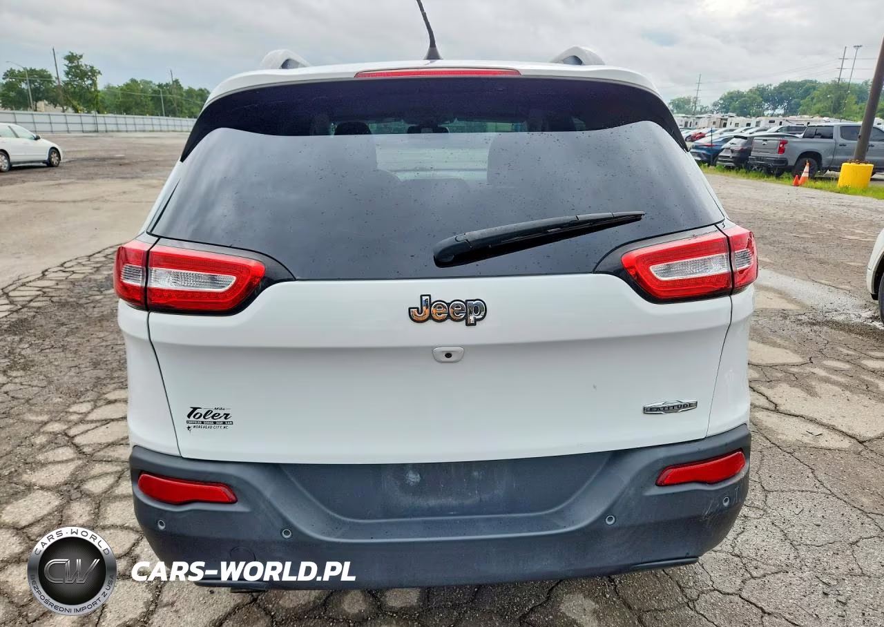 2017 Jeep Cherokee Latitude VIN:1C4PJLCB1HW549533 - 6