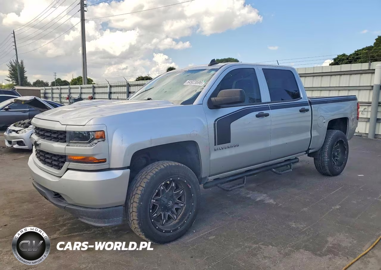 2018 Chevrolet Silverado C1500 Custom – zdjęcie 1 z 12
