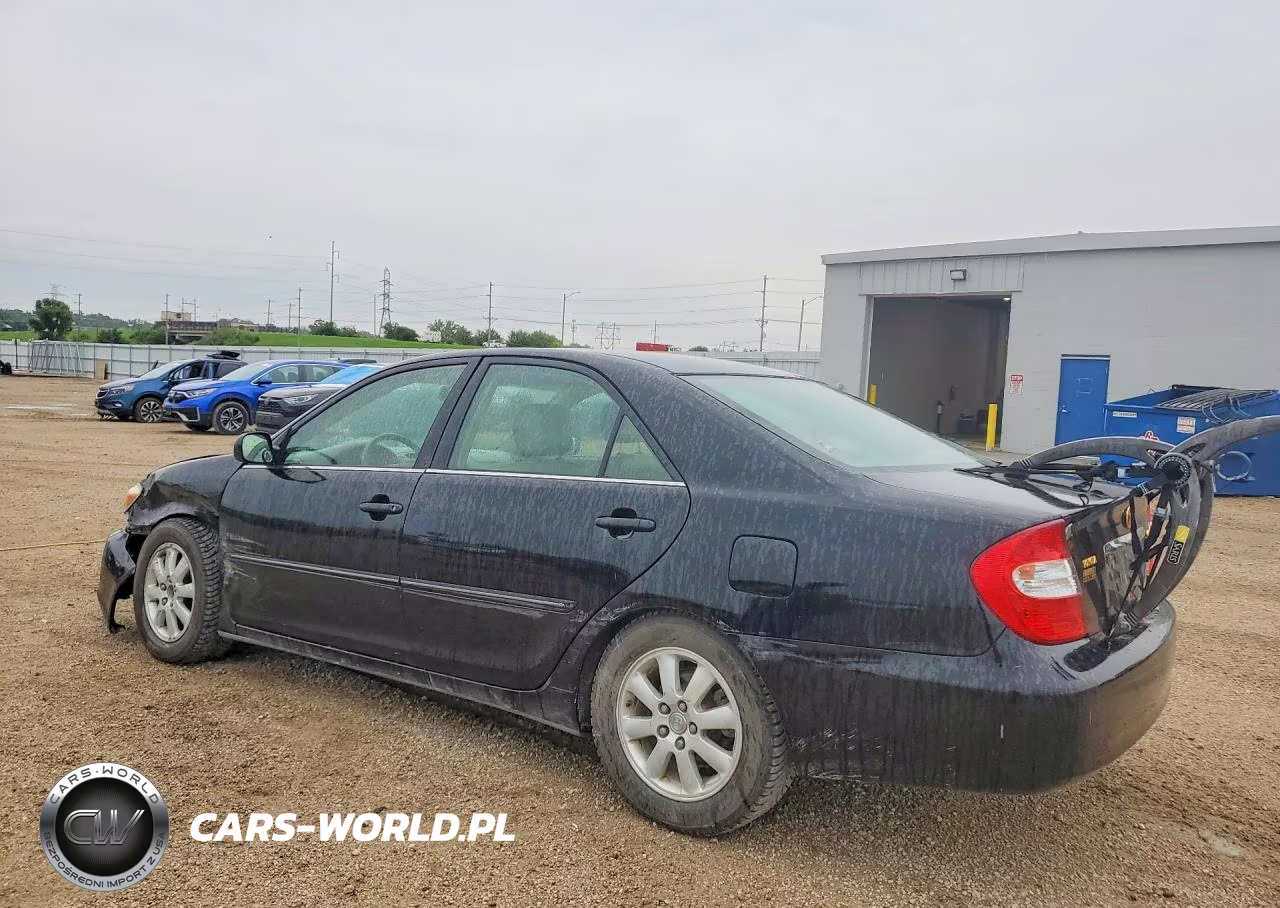2002 Toyota Camry Xle V6 VIN:4T1BF30K52U005650 - 2