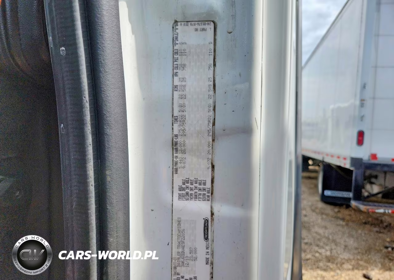 2014 Freightliner Cascadia Semi Truck VIN:3AKJGBDV4ESFZ2056 - 12