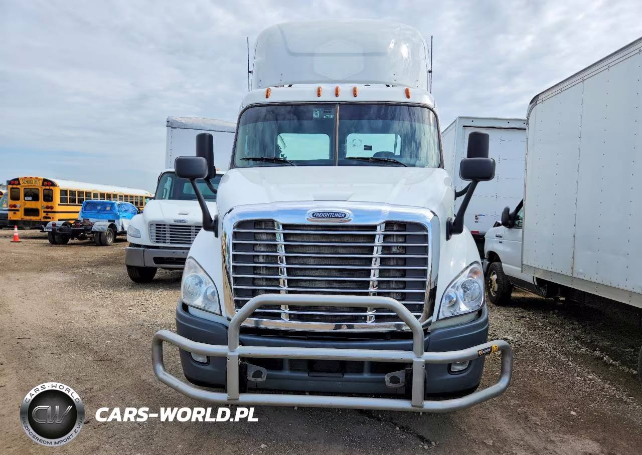2014 Freightliner Cascadia Semi Truck VIN:3AKJGBDV4ESFZ2056 - 5