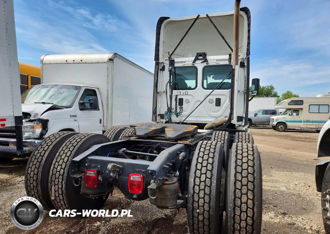 2014 Freightliner Cascadia Semi Truck VIN:3AKJGBDV4ESFZ2056 - 6