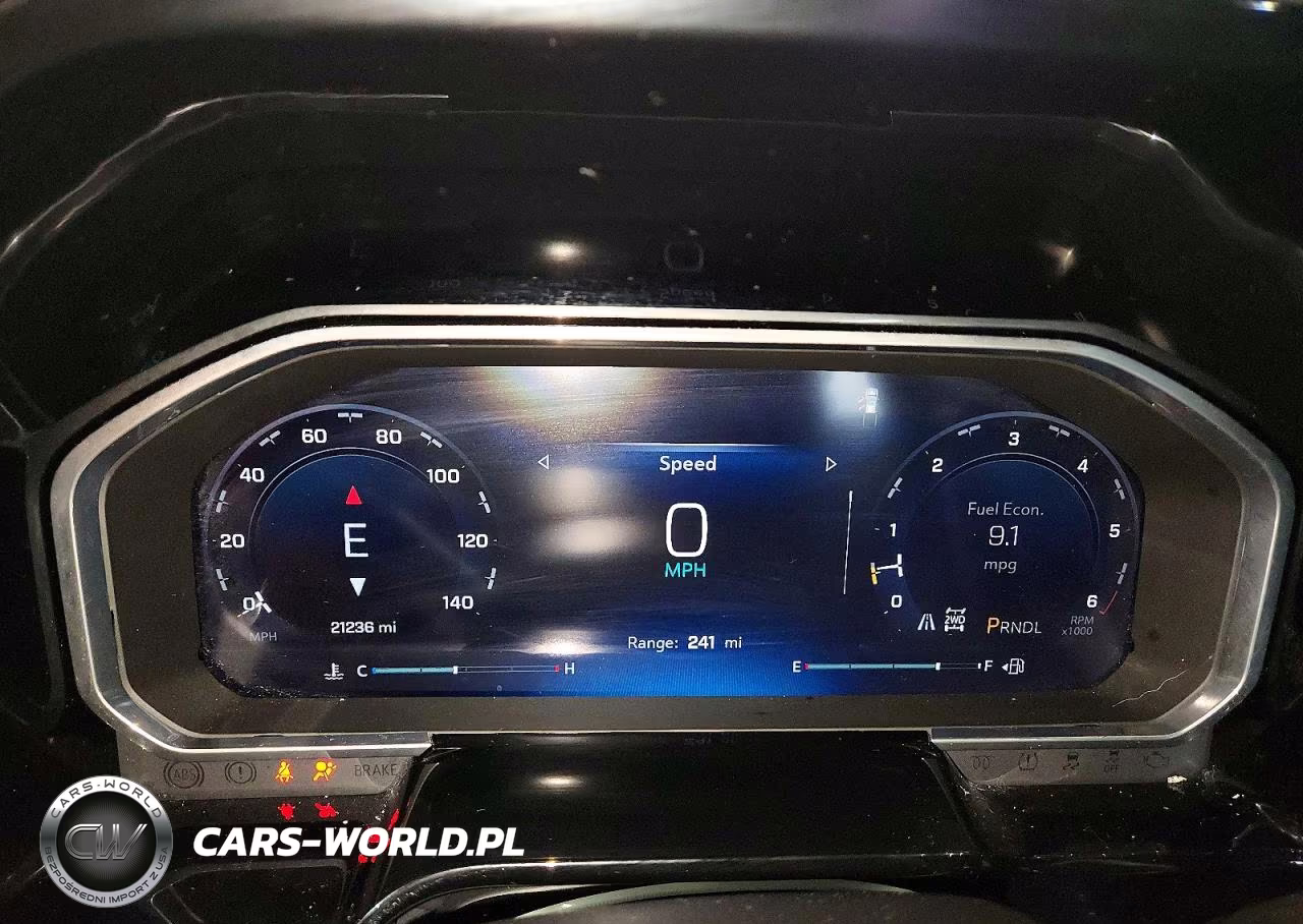 2026 Chevrolet Silverado K1500 Rst VIN:1GCUKEED3TZ259246 - 9