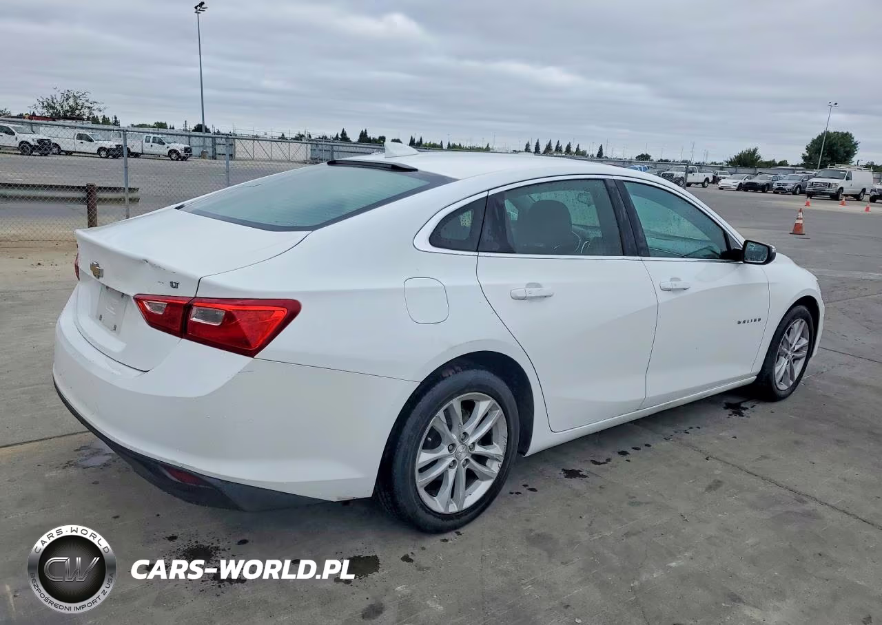 2016 Chevrolet Malibu Lt VIN:1G1ZE5ST8GF306246 - 3