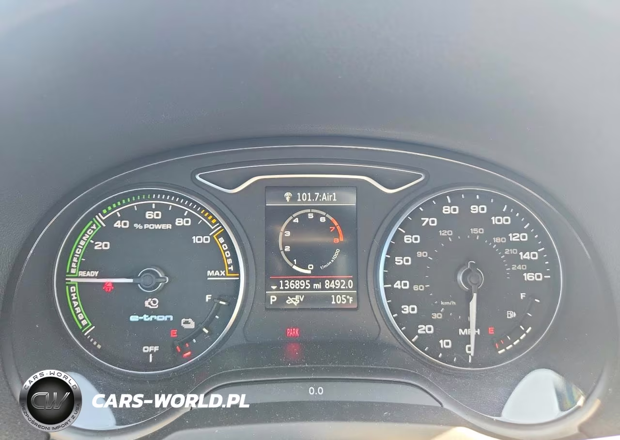 2018 Audi A3 E-Tron Premium VIN:WAUUPBFF7JA060189 - 9
