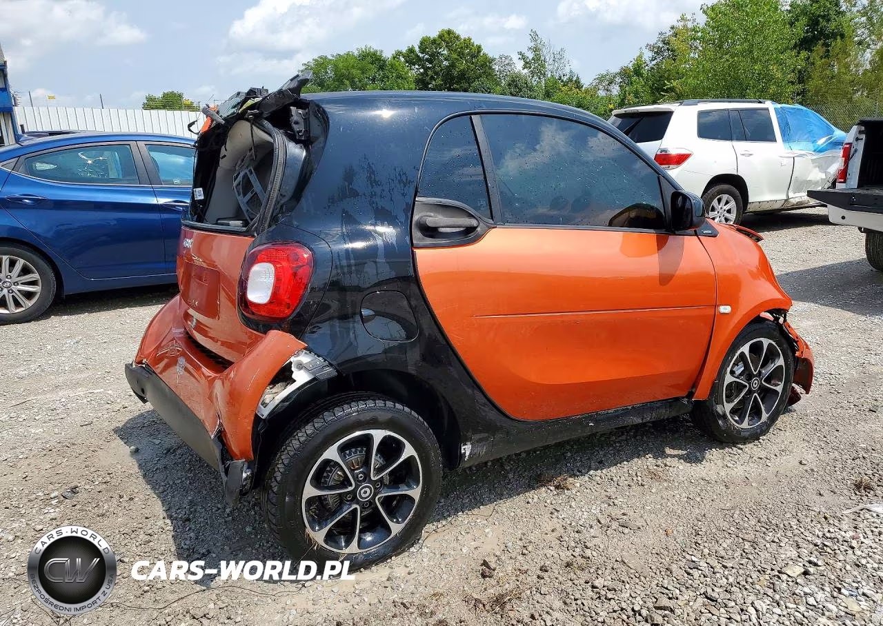2016 Smart Eq Fortwo VIN:WMEFJ5DA5GK055745 - 3