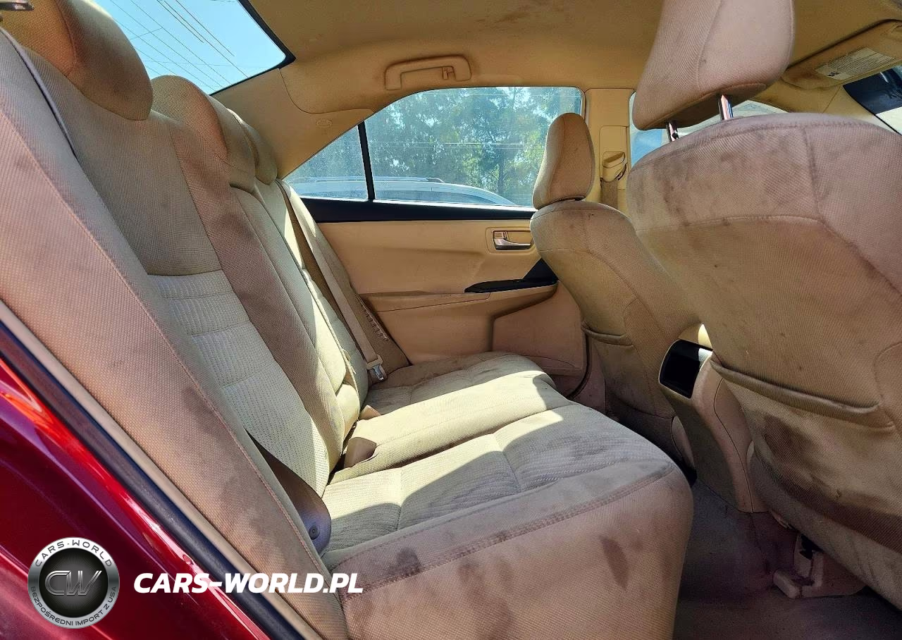 2015 Toyota Camry Hybrid Le VIN:4T1BD1FK0FU148741 - 10