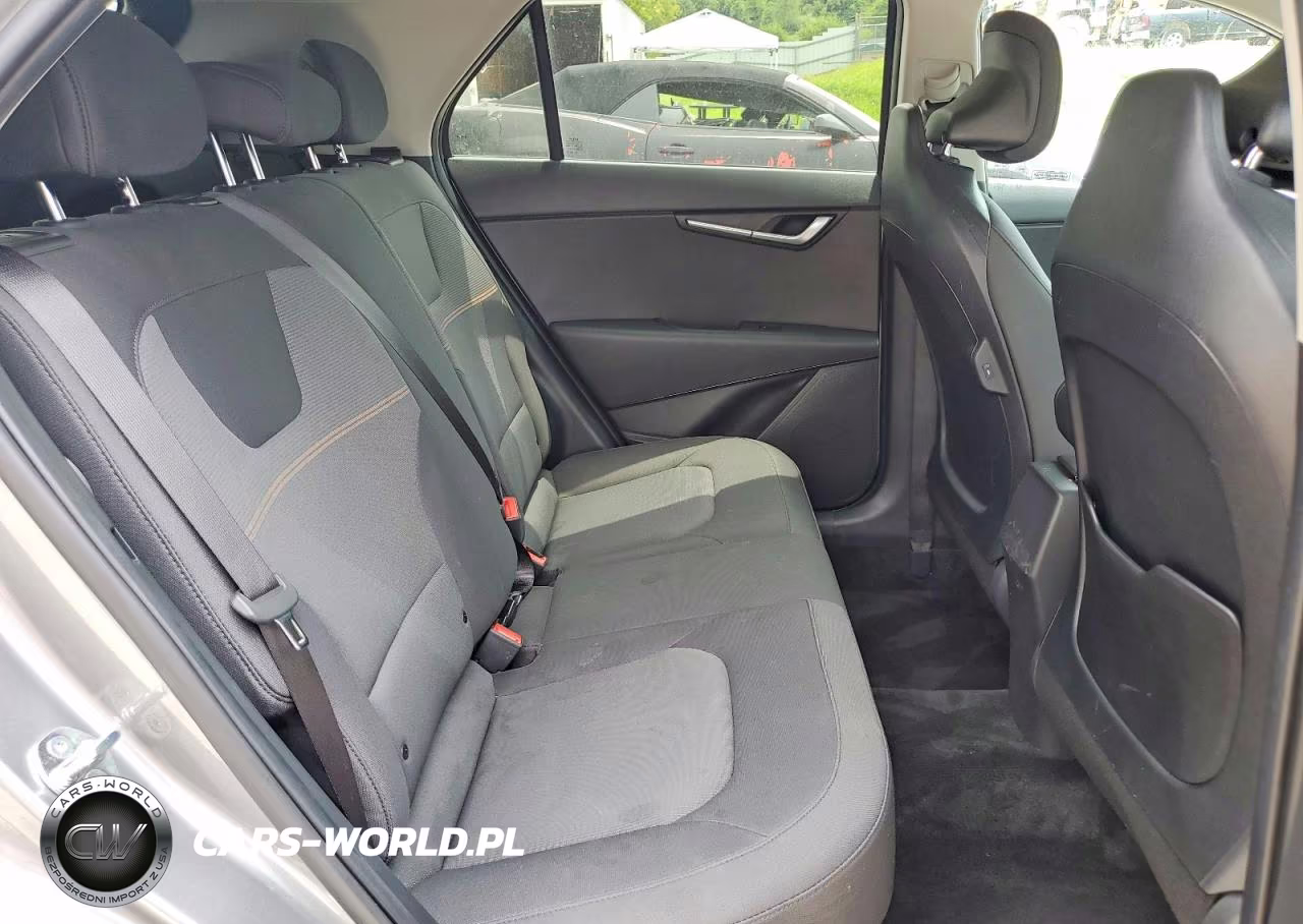 2026 Kia Niro Lx VIN:KNDCP3LE0T5318130 - 10
