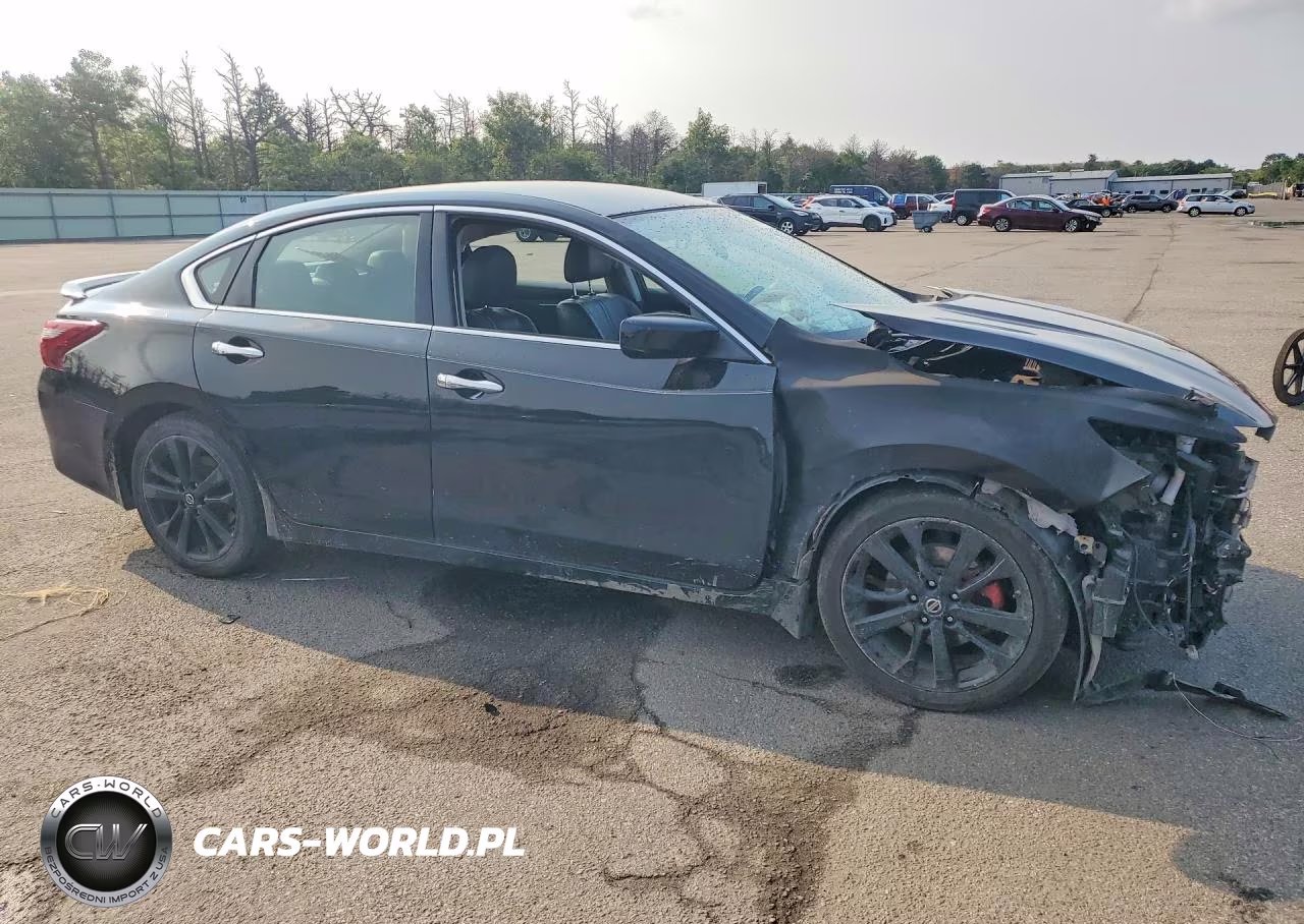 2018 Nissan Altima 2.5 Sr VIN:1N4AL3AP1JC238759 - 4