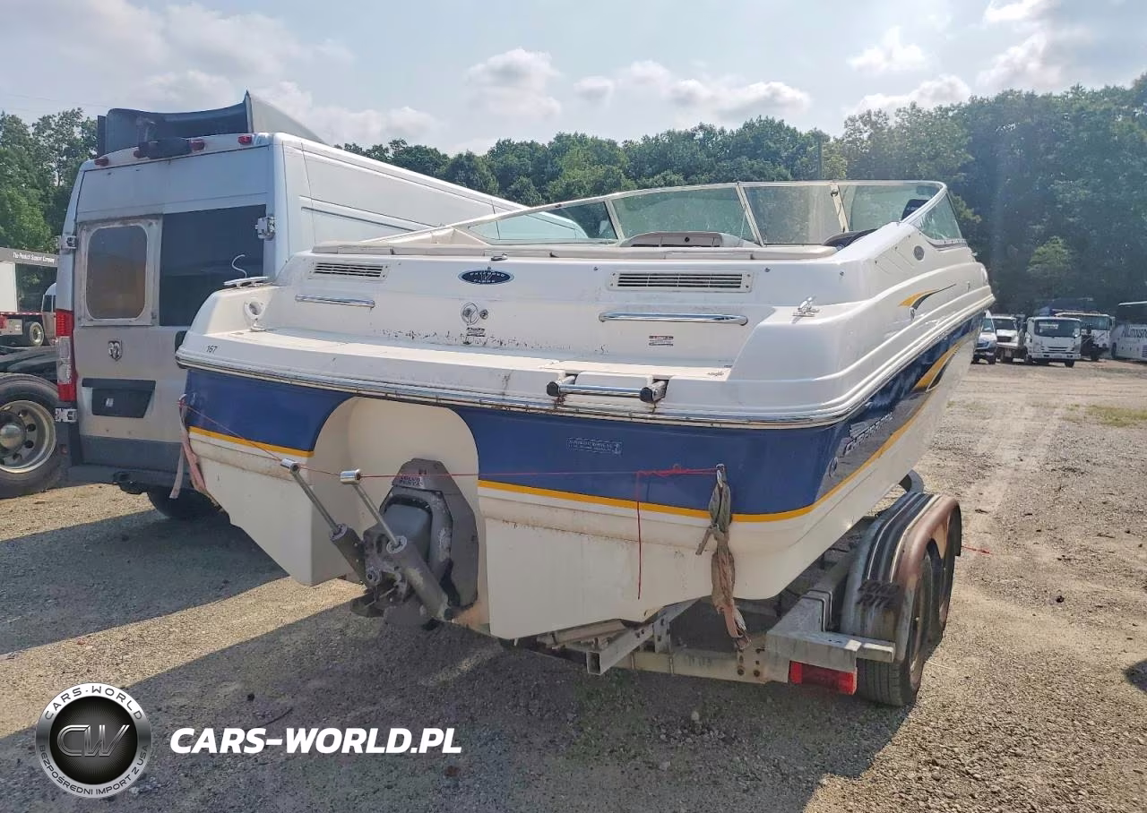 2000 Chaparral Boat VIN:FGBG3241B000 - 4