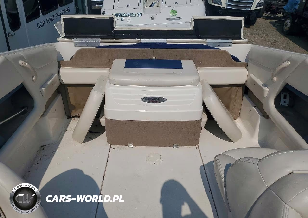 2000 Chaparral Boat VIN:FGBG3241B000 - 6