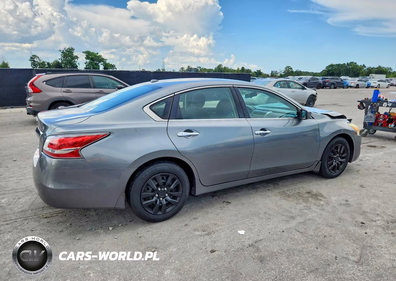 2015 Nissan Altima 2.5 S VIN:1N4AL3AP2FC412989 - 3