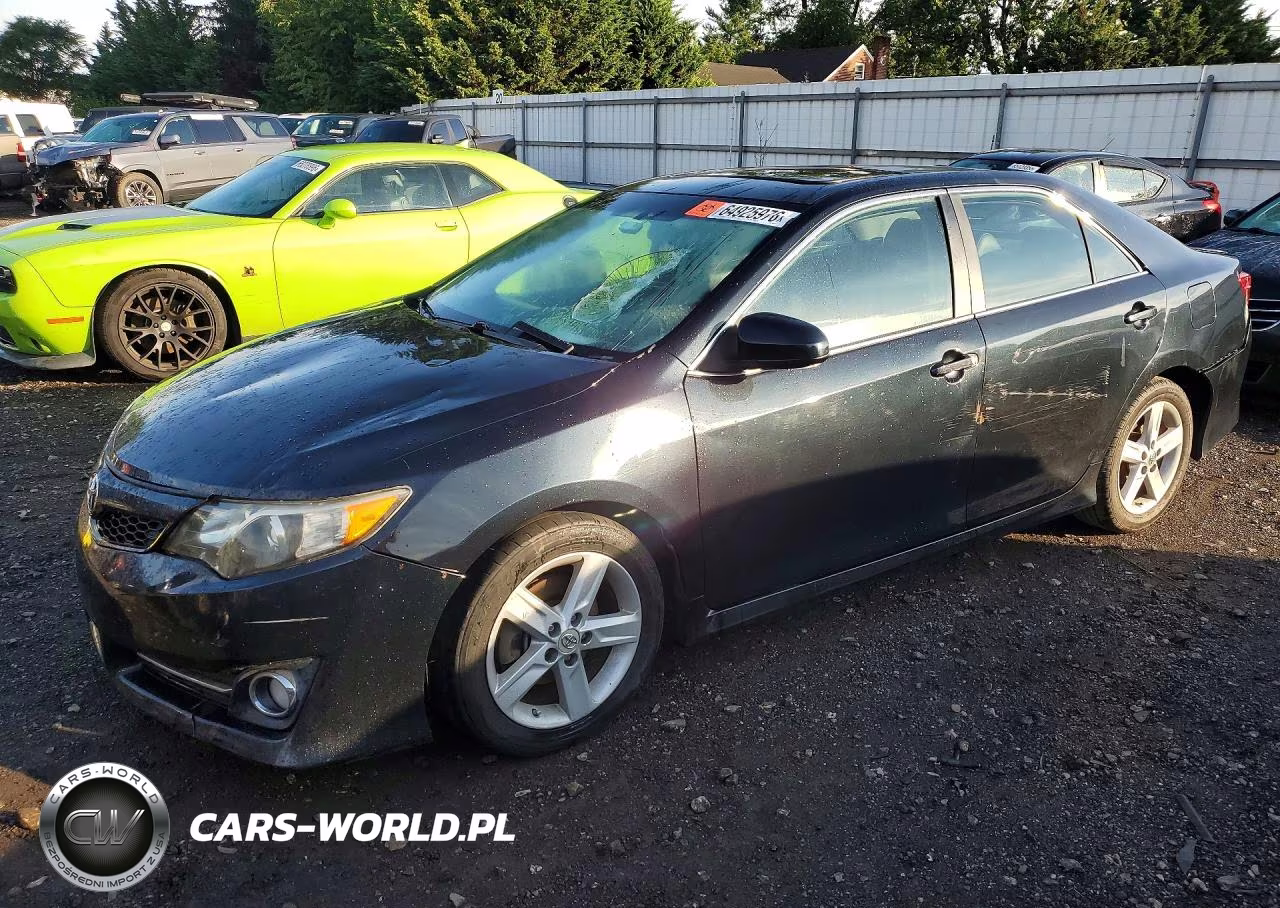 2012 Toyota Camry Se – zdjęcie 1 z 12