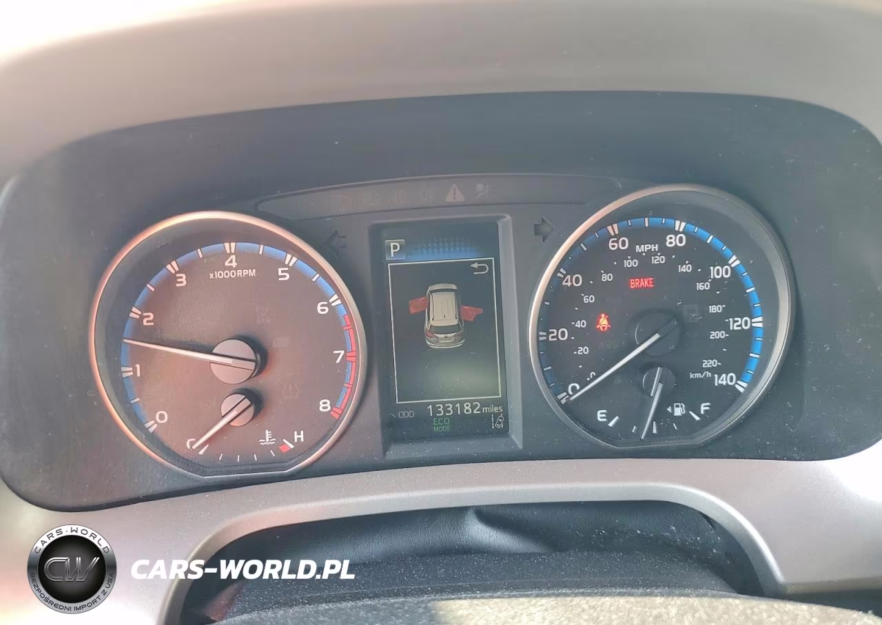 2018 Toyota Rav4 Xle VIN:2T3WFREV1JW443854 - 9