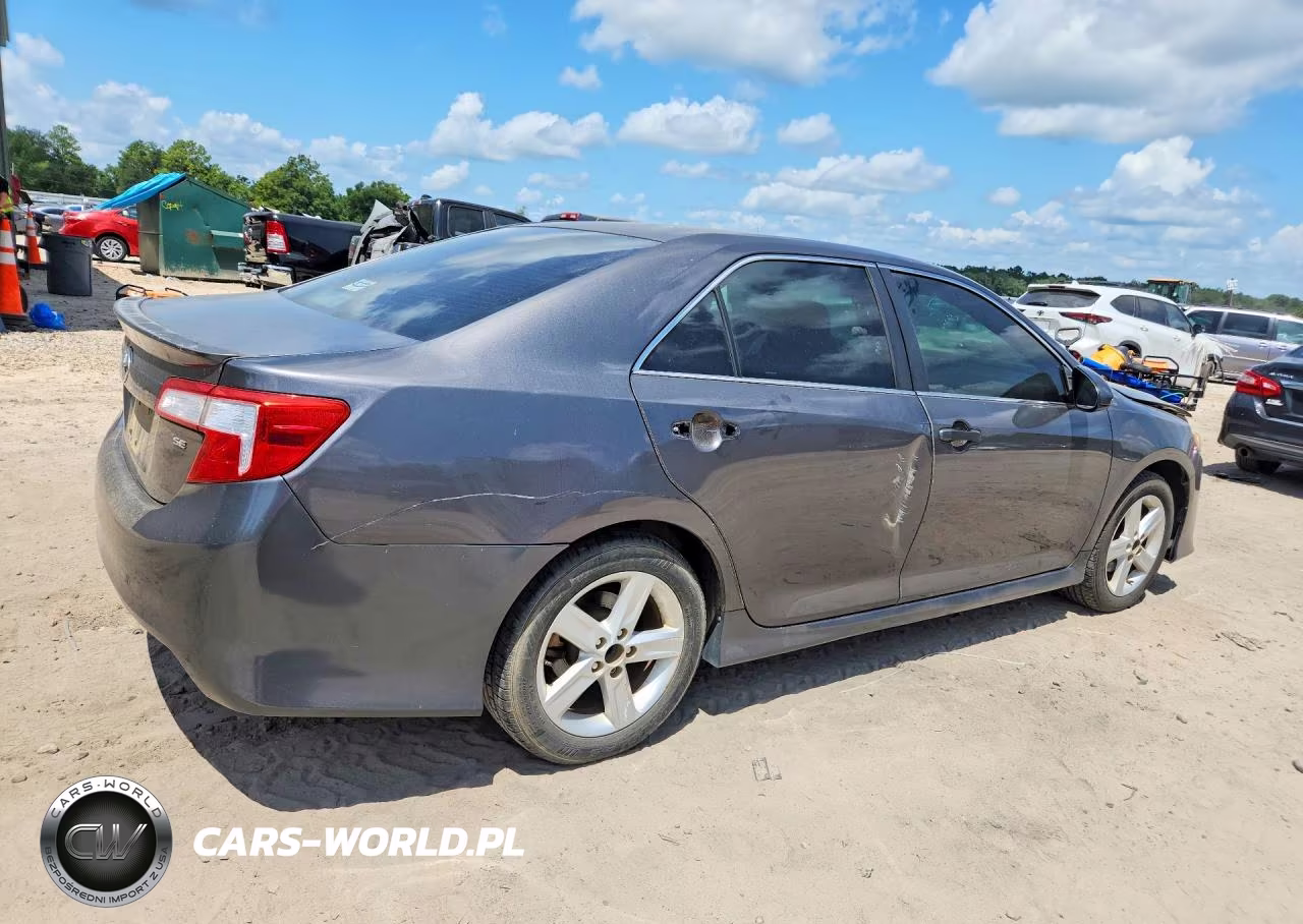 2013 Toyota Camry Se VIN:4T1BF1FK2DU683030 - 3