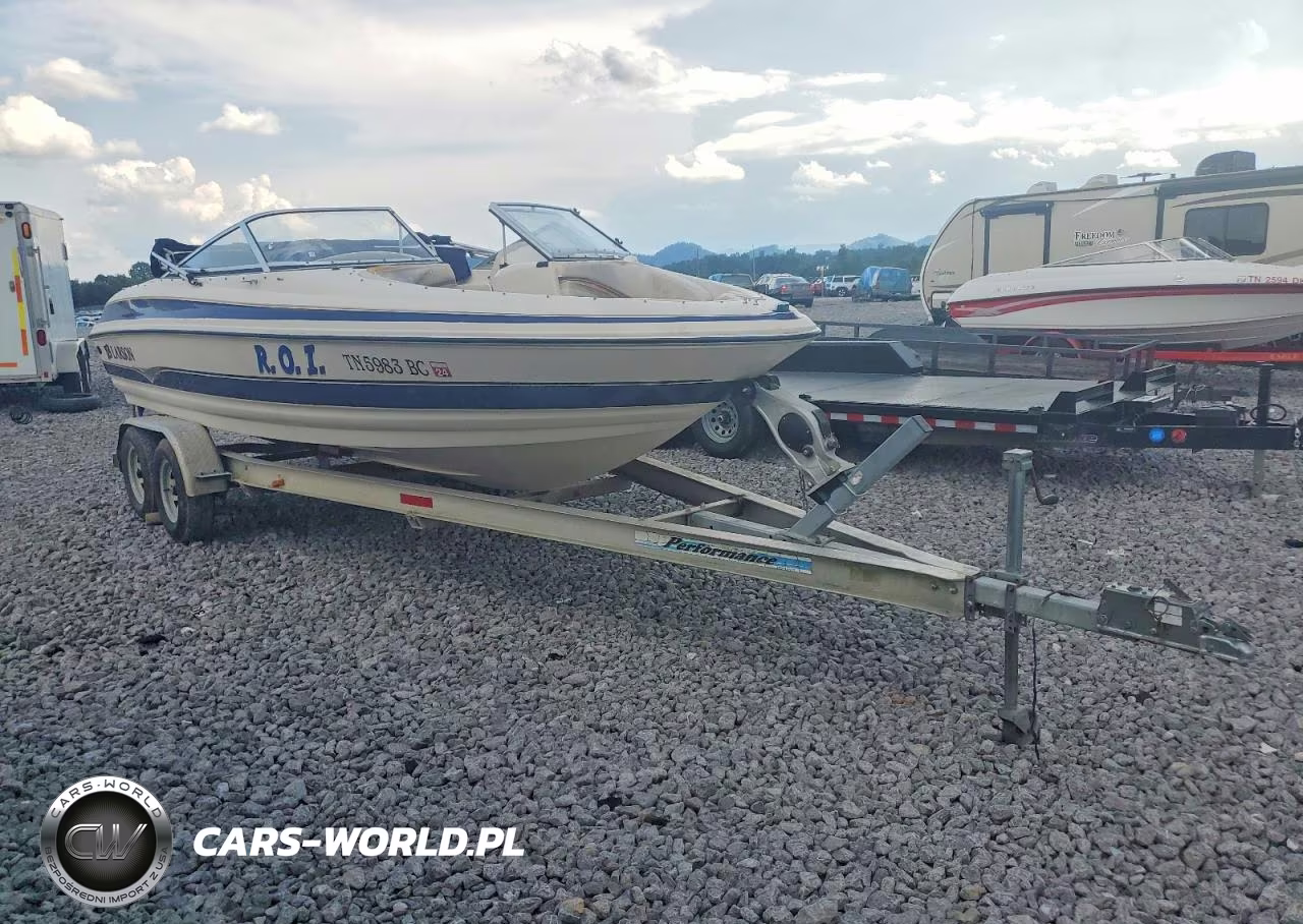 2004 Larson Bowrider