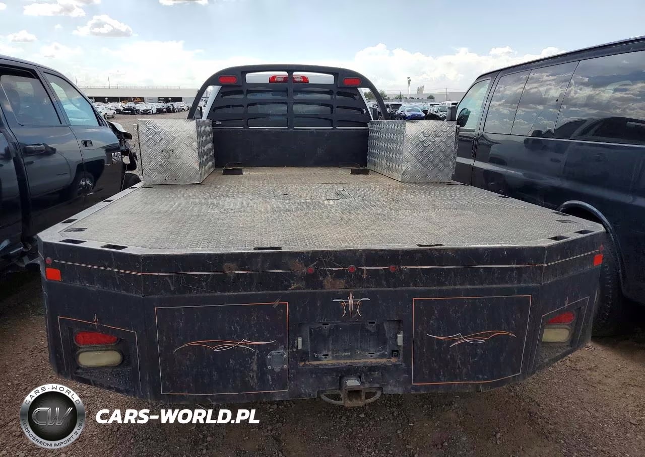 2015 Chevrolet Silverado K3500 VIN:1GB3KYC82FF618499 - 6