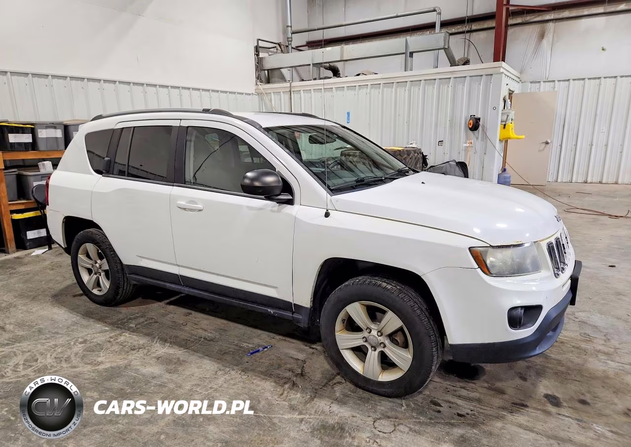 2016 Jeep Compass Sport VIN:1C4NJDBB2GD556483 - 4