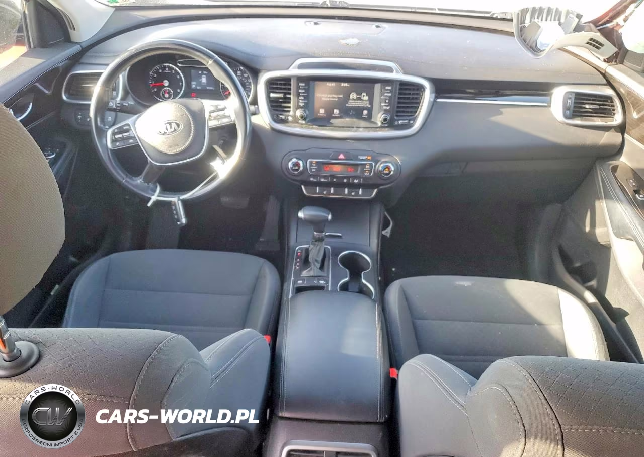 2019 Kia Sorento S V6 VIN:5XYPG4A51KG586152 - 8