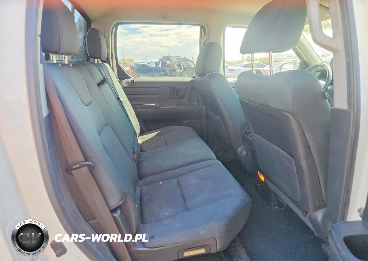 2014 Honda Ridgeline Sport VIN:5FPYK1F73EB009427 - 10