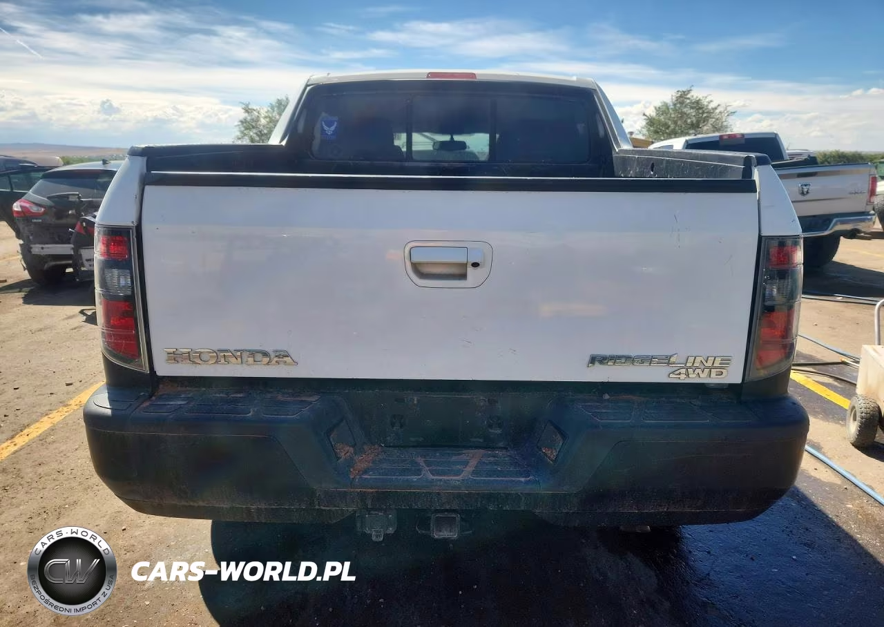 2014 Honda Ridgeline Sport VIN:5FPYK1F73EB009427 - 6