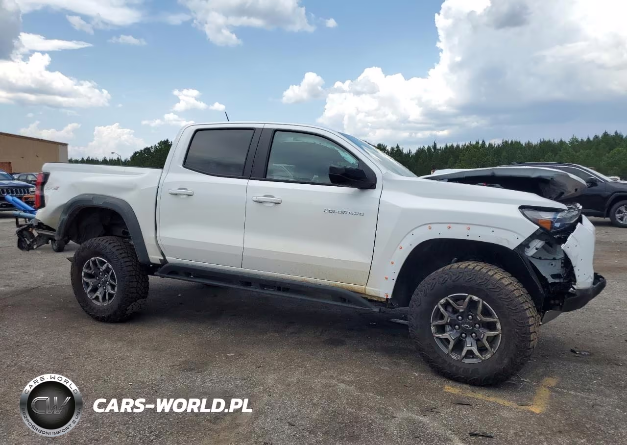 2025 Chevrolet Colorado Zr2 VIN:1GCPTFEK3S1186715 - 4