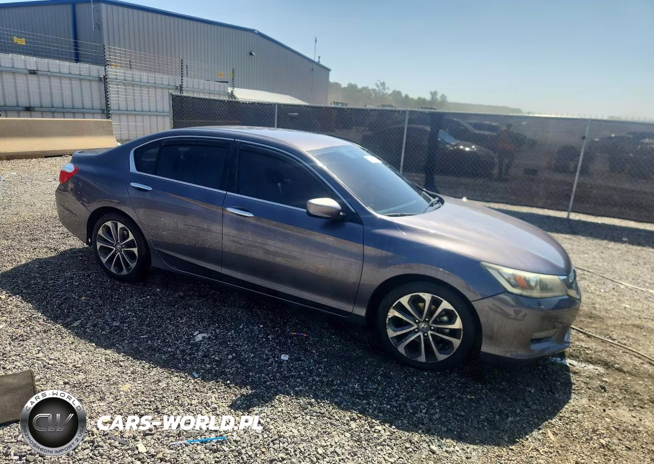 2015 Honda Accord Sport VIN:1HGCR2F53FA111096 - 4