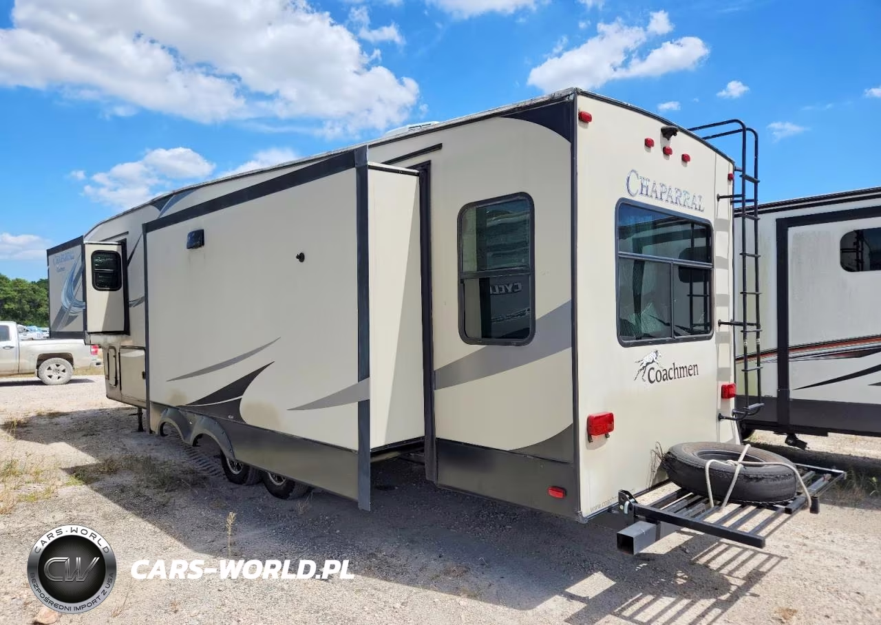 2017 Coachmen Chaparral Camper VIN:5ZT3CHZB7HA316782 - 3