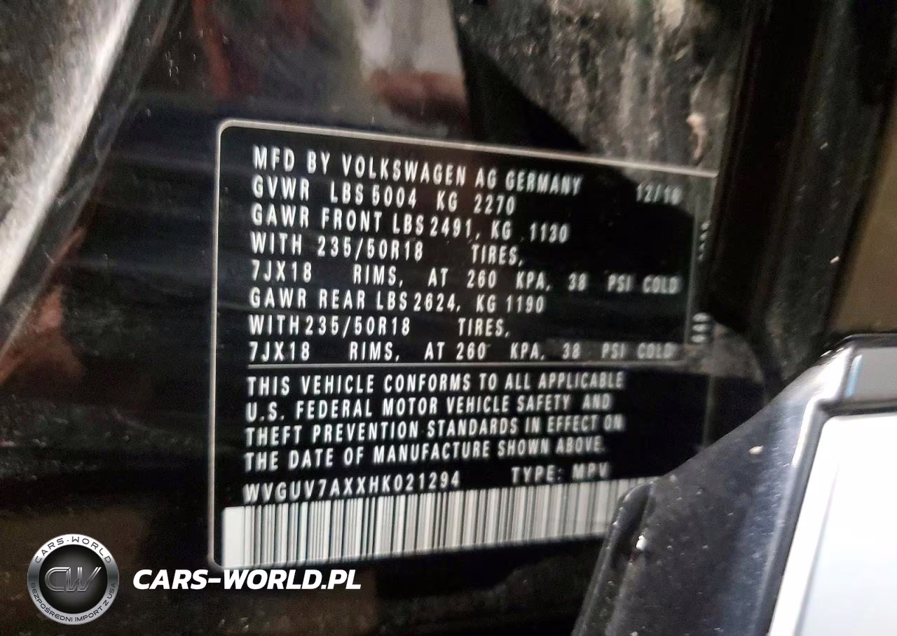 2017 Volkswagen Tiguan Sport VIN:WVGUV7AXXHK021294 - 13