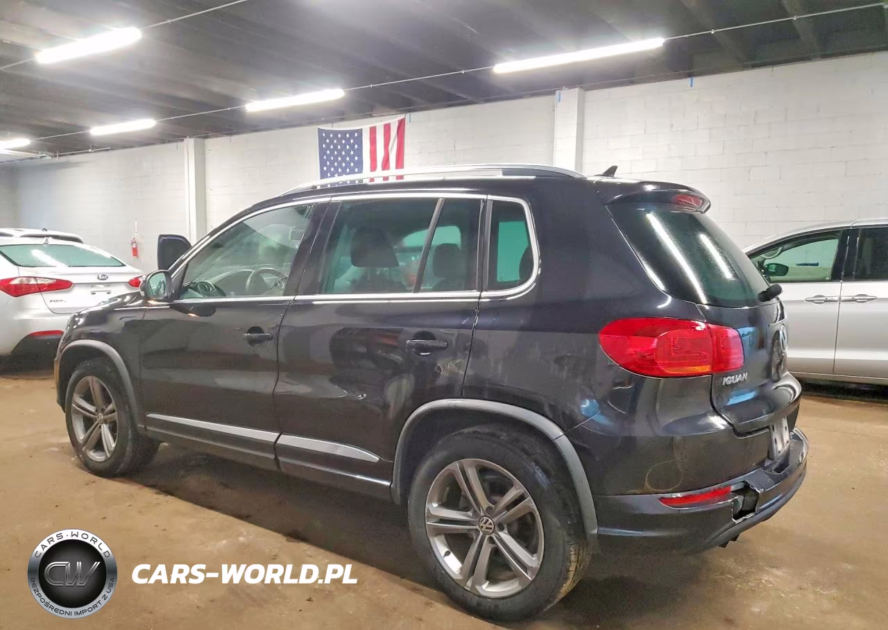 2017 Volkswagen Tiguan Sport VIN:WVGUV7AXXHK021294 - 2