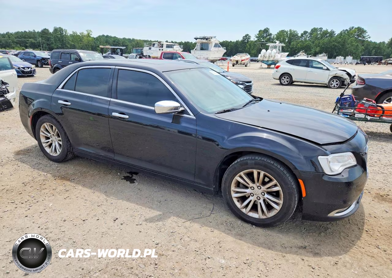 2016 Chrysler 300C VIN:2C3CCAEG0GH151706 - 4