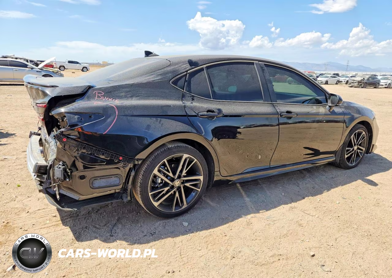 2026 Toyota Camry Xse VIN:4T1DAACK2TU723505 - 3