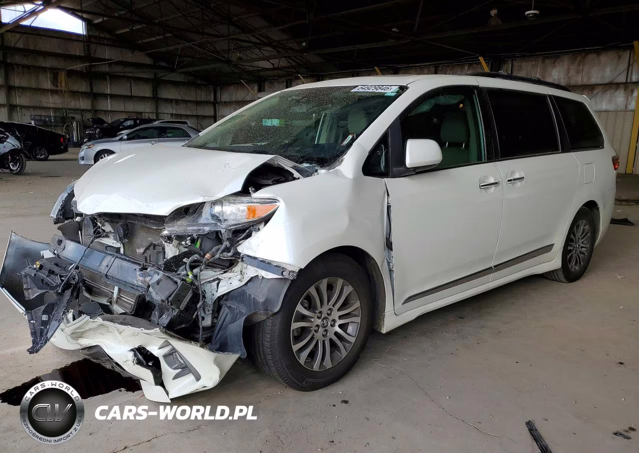 2020 Toyota Sienna Xle Premium 8-Passenger