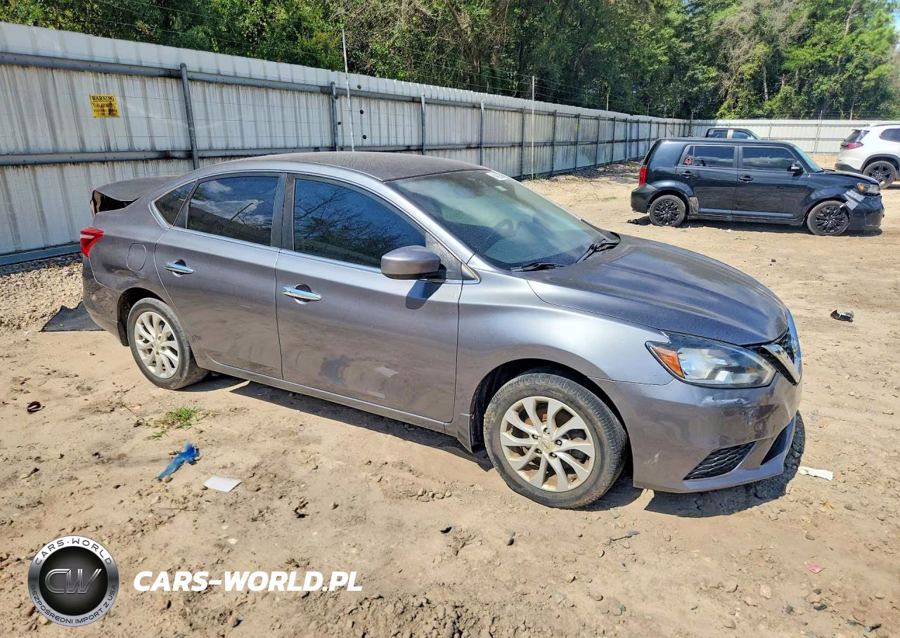 2018 Nissan Sentra Sv VIN:3N1AB7AP7JY264121 - 4